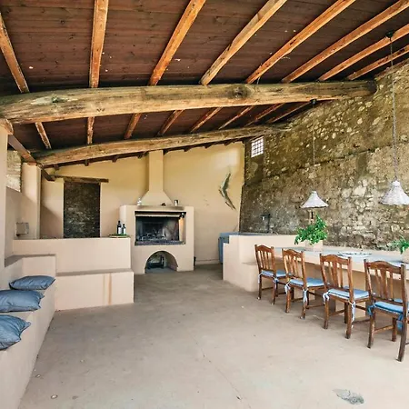 Holiday home Santantimo *